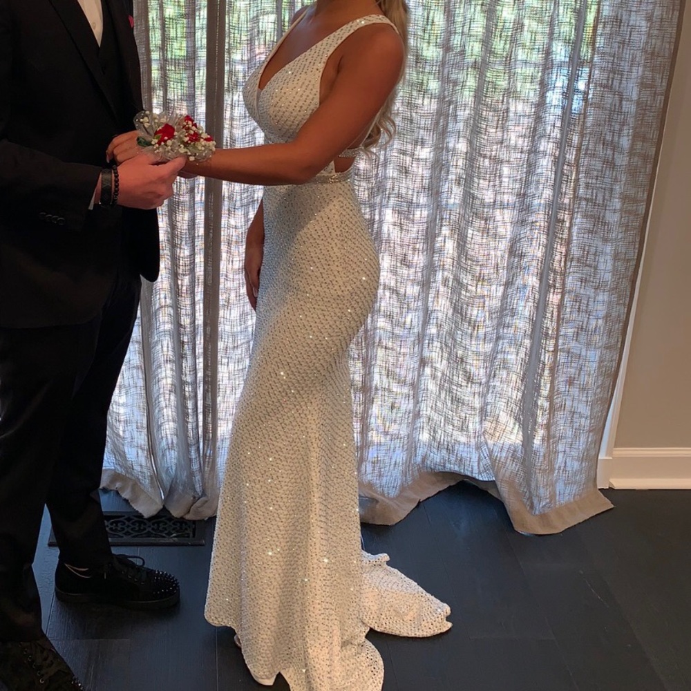 Alyce Paris prom dress